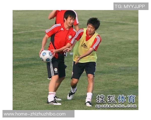 足球争球的技巧与策略解析如何在比赛中掌握主动权与胜利机会